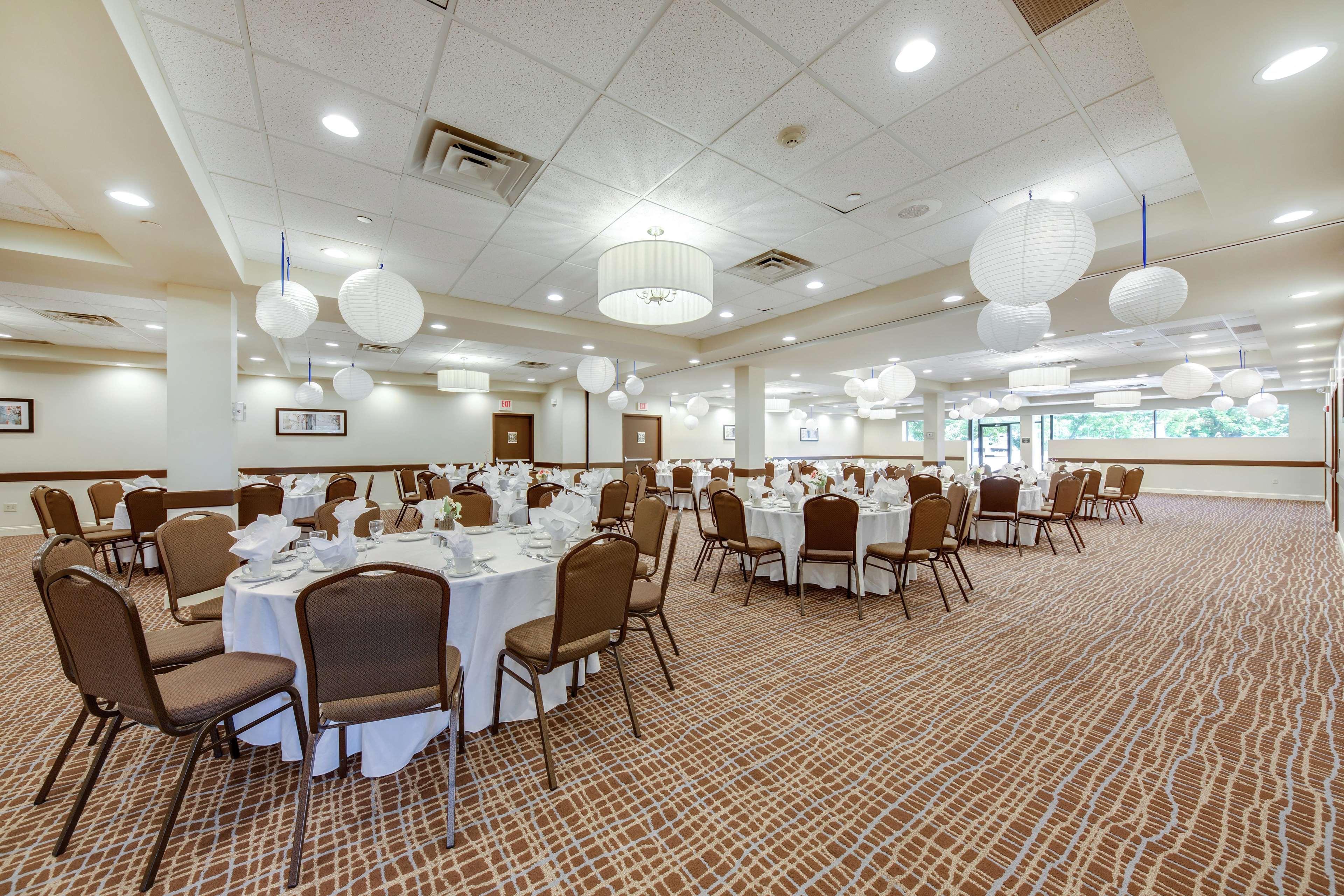Doubletree By Hilton Binghamton Otel Dış mekan fotoğraf